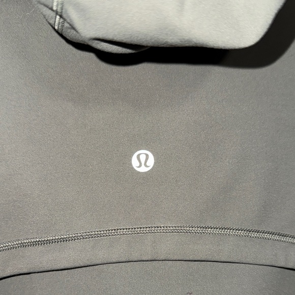 Lululemon Zip-Up Hooded Jacket Size 12
Women's - Picture 6 of 6